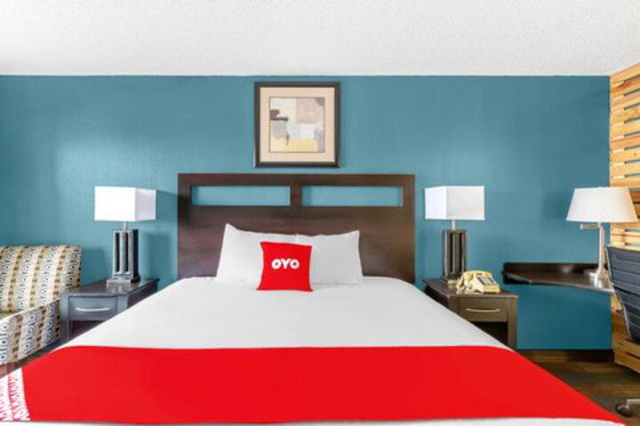 Room 72 of 140