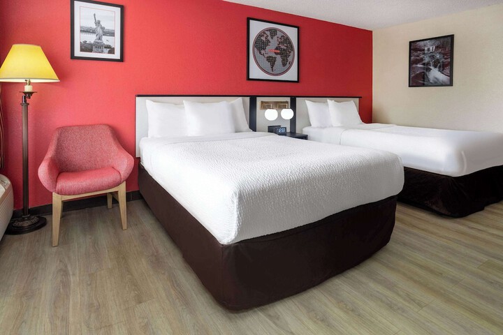 Ramada by Wyndham Rome / Verona