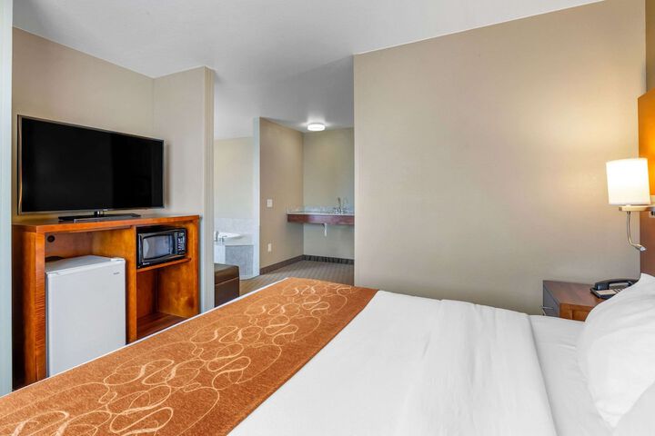 Room 28 of 48
