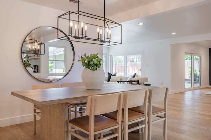 at Marbella Lane - Cozy Modern Home w / Relaxing Design & Pool