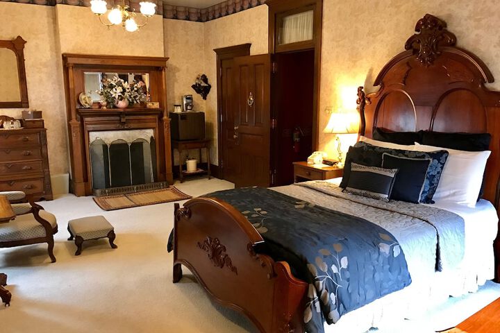 Room 21 of 26