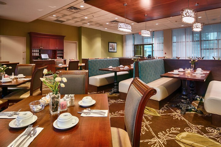 Best Western Plus The Arden Park Hotel
