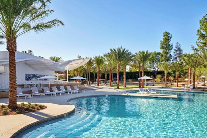 Four Seasons Hotel Los Angeles at Westlake Village