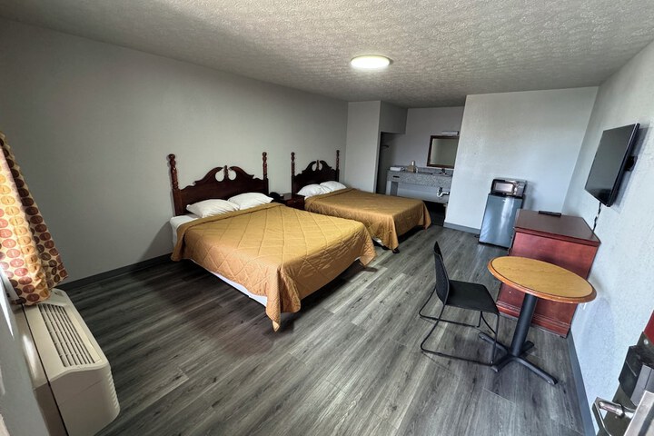 Room 17 of 31