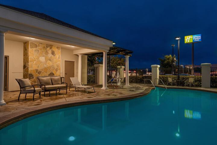 Holiday Inn Express & Suites McAlester by IHG