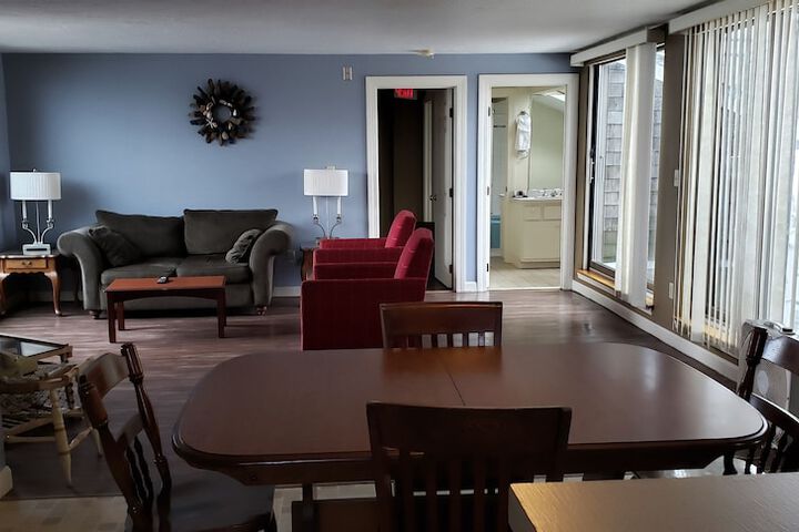 Room 42 of 112