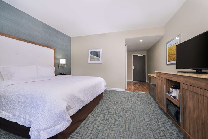 Room 19 of 43