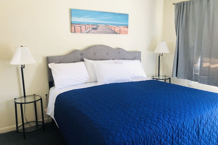 Room 17 of 31