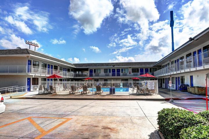 Hotel 12 of 36