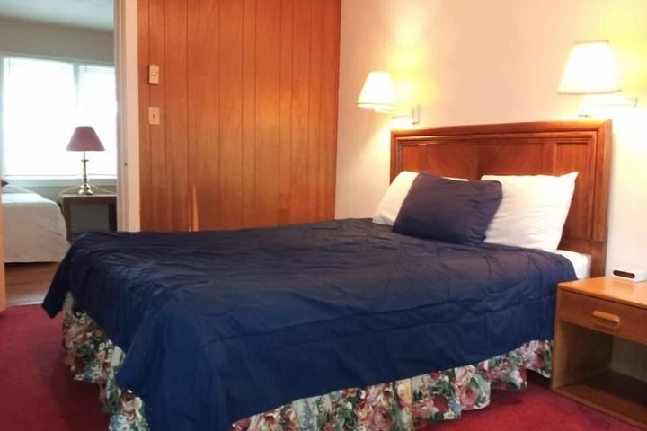 Room 25 of 29