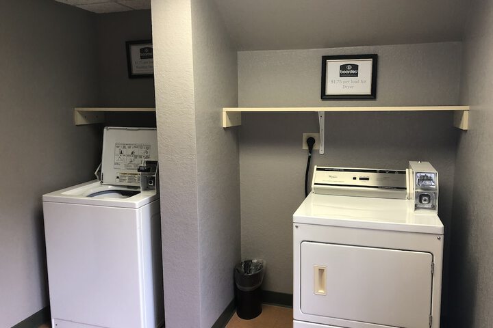 Room 22 of 42