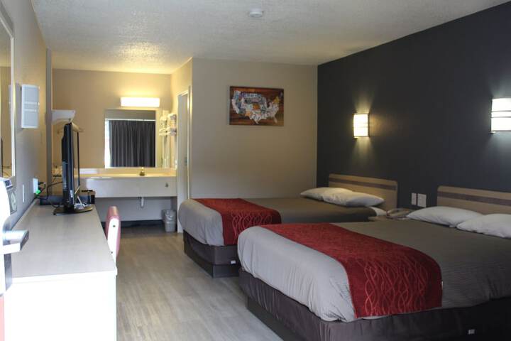 Room 5 of 13