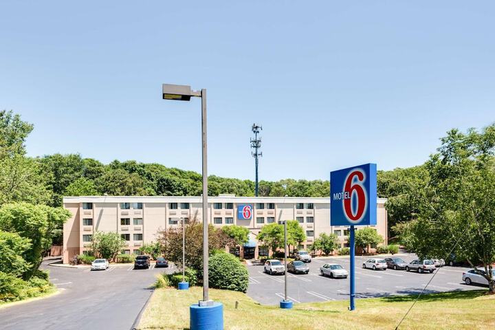 Hotel 2 of 55