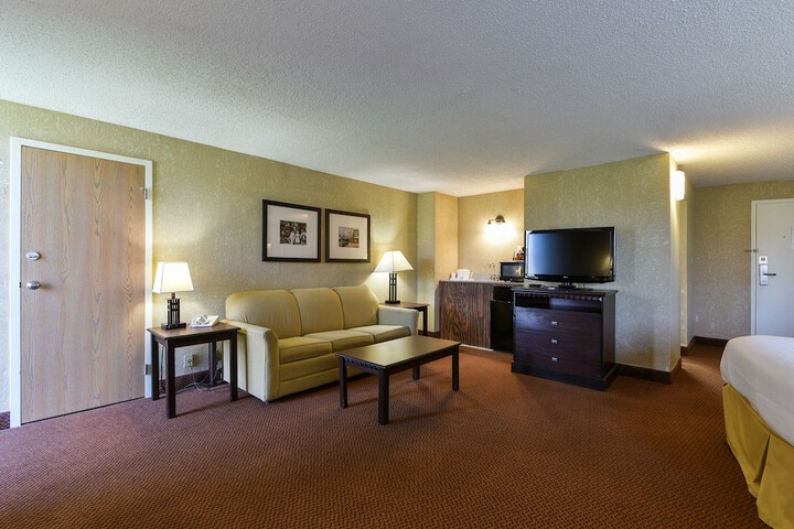 Room 18 of 61