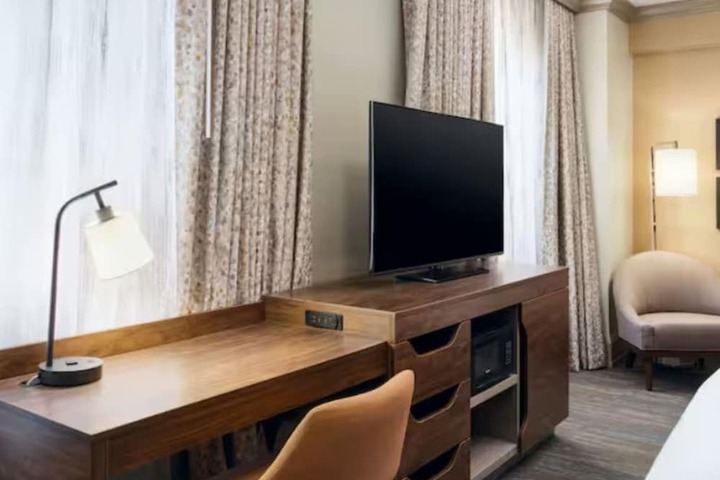 Room 42 of 74
