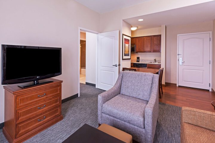 Room 27 of 50