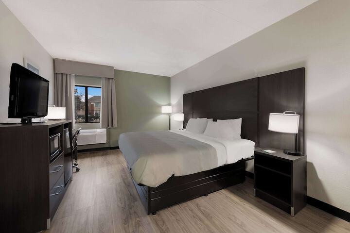 Room 42 of 52