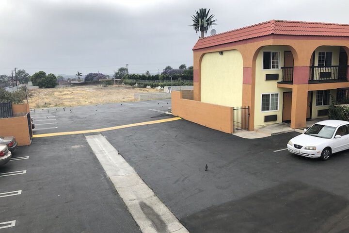 Property Grounds 32 of 32