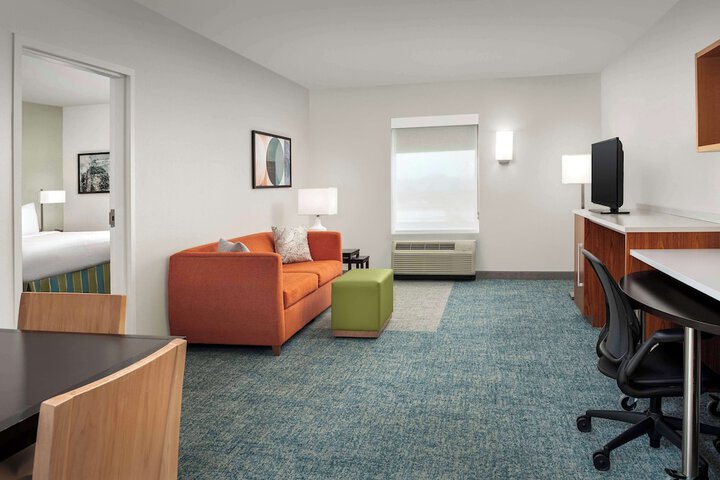 Room 17 of 25