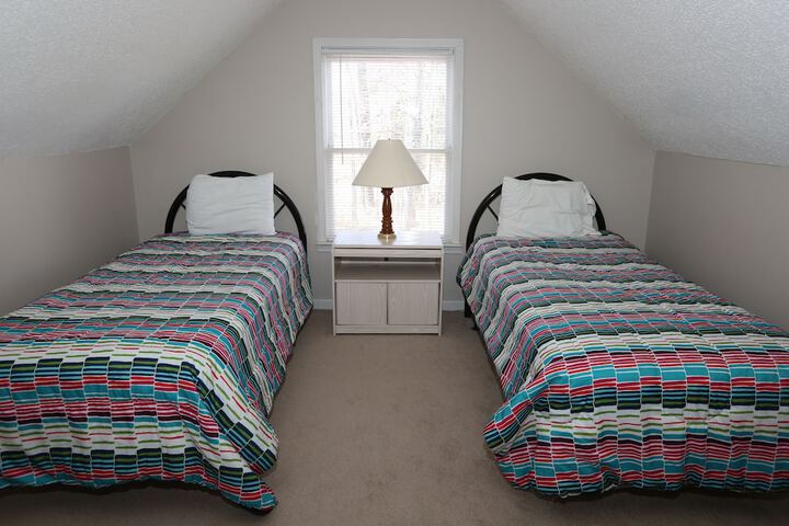 Room 141 of 399