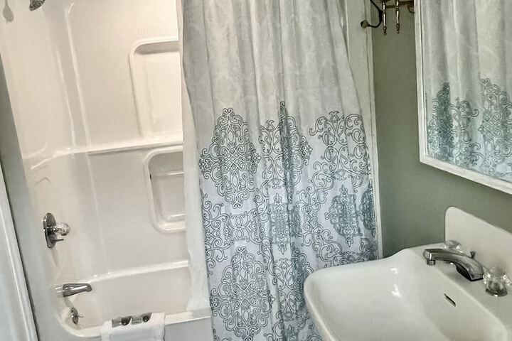 Room 19 of 50