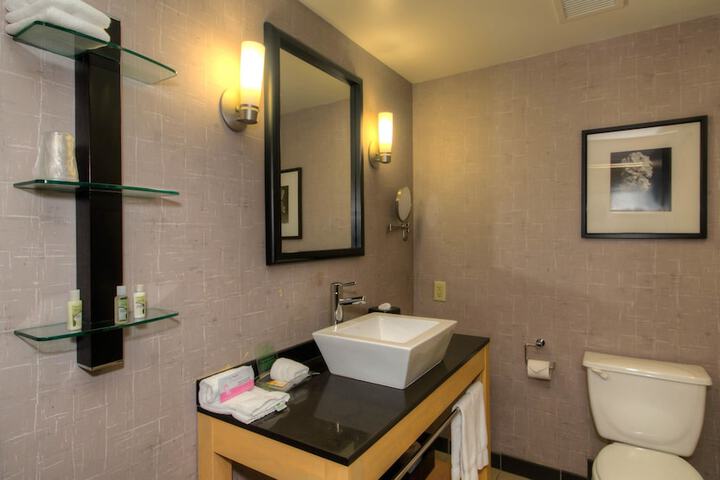Room 15 of 29