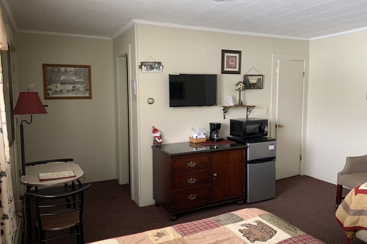 Room 34 of 48