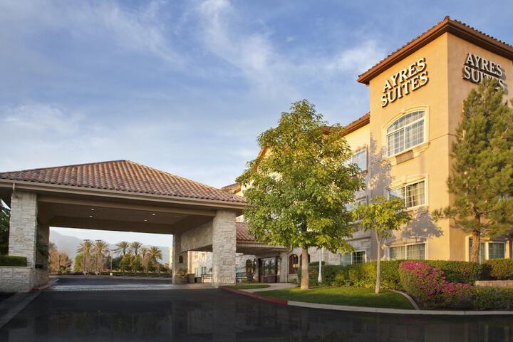 Hotel 2 of 34