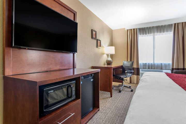 Room 9 of 25