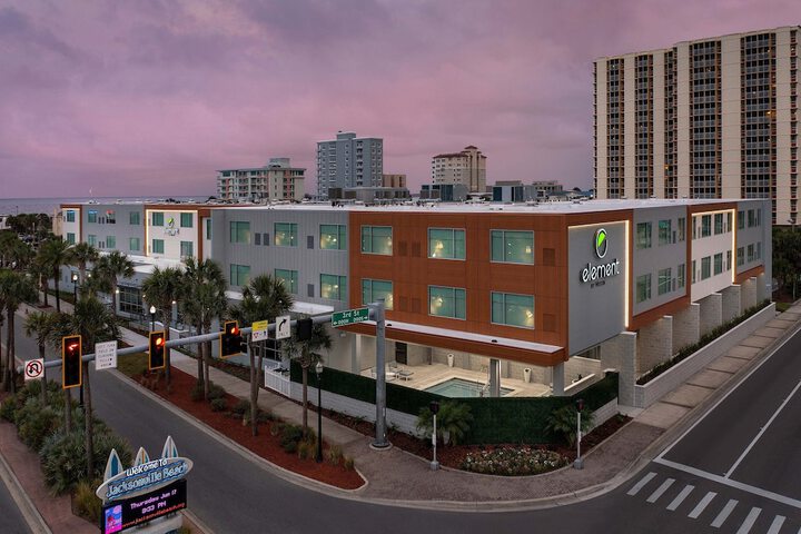Hotel 2 of 66