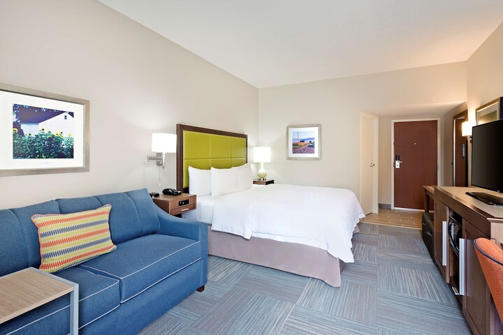 Room 30 of 41
