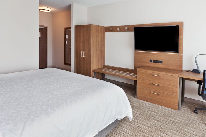 Room 16 of 42