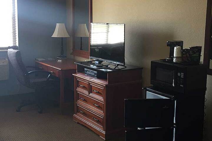 Room 16 of 27