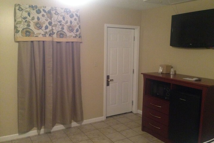 Pleasure Point Inn & Suites