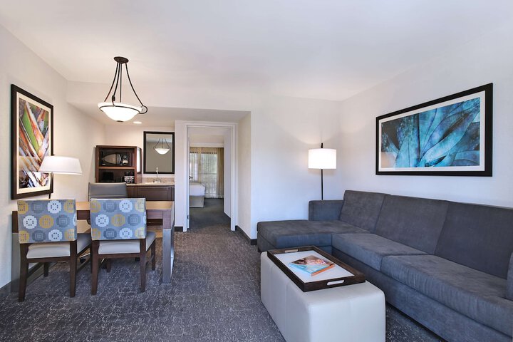 Room 21 of 46