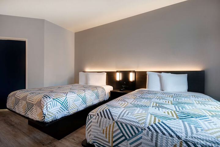 Room 15 of 26