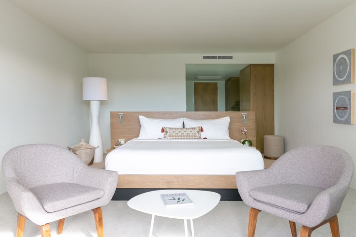 Room 14 of 63