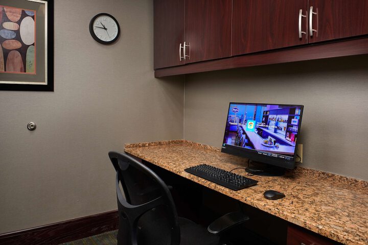 Business Center 85 of 85