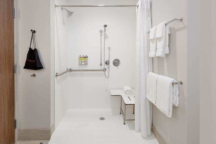 Holiday Inn Express & Suites Fort Worth North - Northlake by IHG