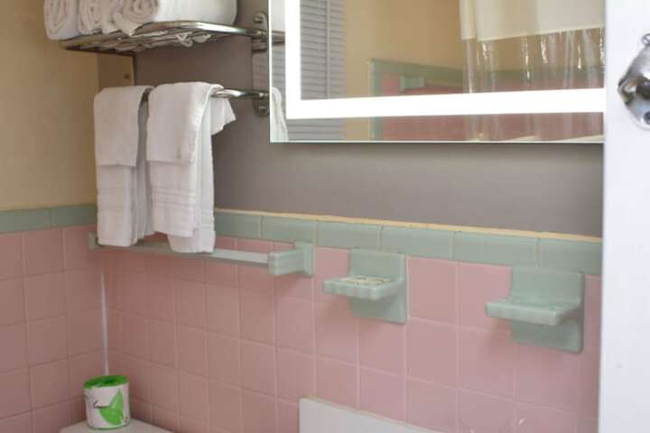 Twi-Lite Inn
