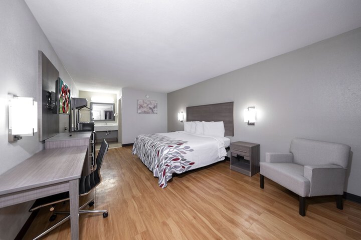 Room 14 of 27