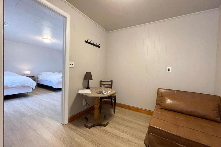 Star Gate Motel