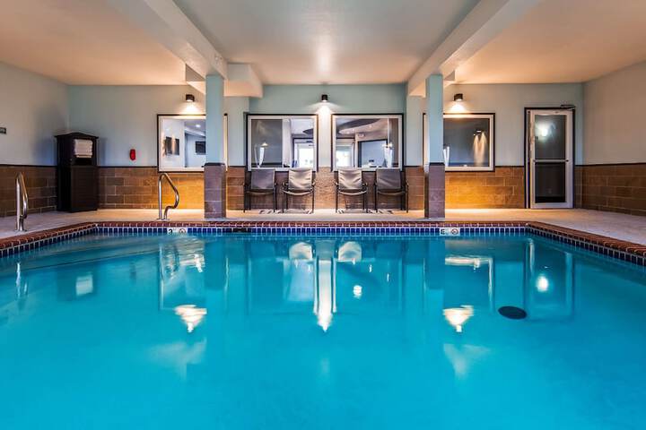 Pool 4 of 27