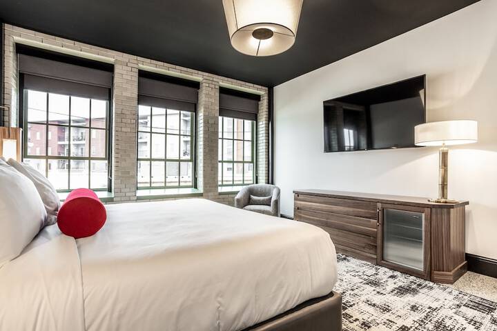 Room 44 of 67