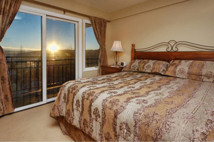 Room 40 of 121