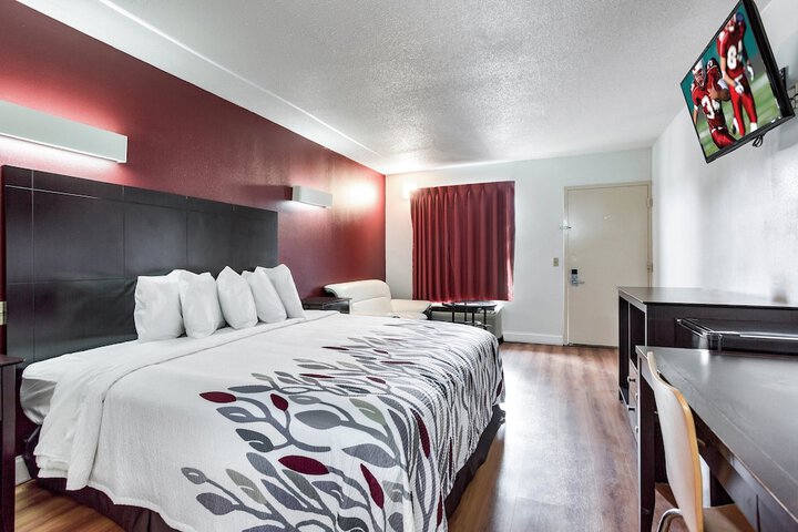 Room 16 of 31
