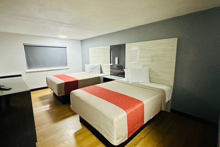 Room 19 of 19