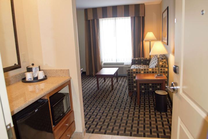 Hampton Inn & Suites Columbia at University