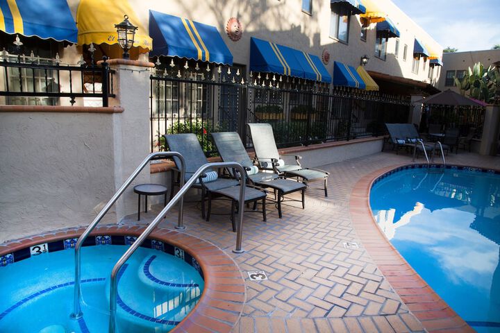 Pool 11 of 52