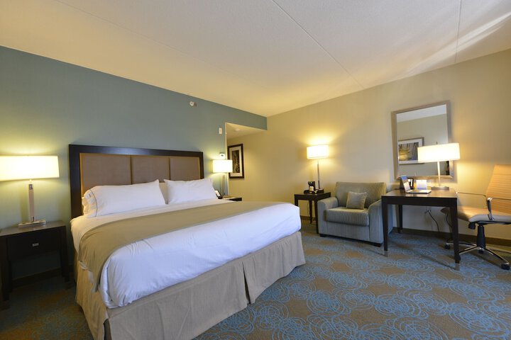 Room 44 of 74
